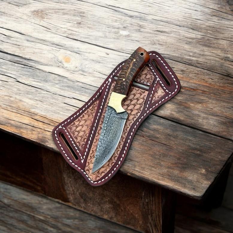 Handcrafted Cowboy Knife – Damascus Steel Blade with Pinecone Handle & Brass Bolster | Fixed Blade with Leather Sheath