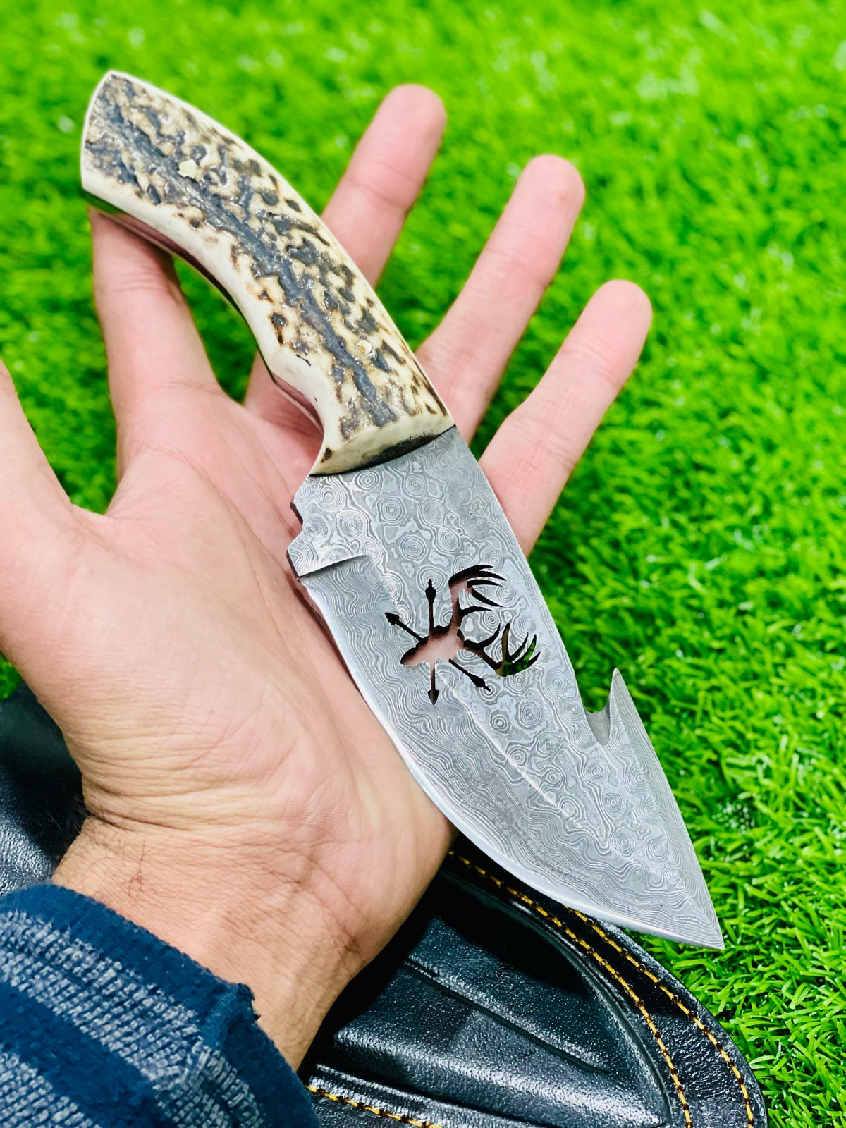 Hunting Gut-Hook Knife – Damascus Steel Blade with Stag Horn Handle + Leather Sheath | Outdoor Skinning Knife | Custom Handmade Hunter's Blade