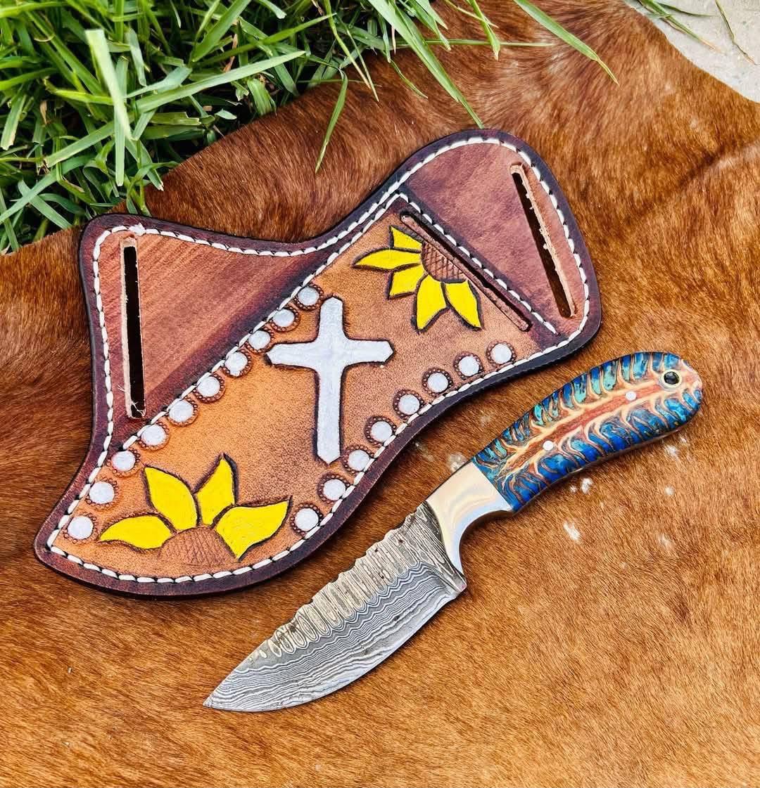 Western Knife Company – Damascus Steel Blade, Pinecone Resin Handle, 7"