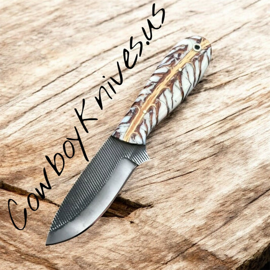 3" Blade Knife Belt with Pinecone Resin Handle
